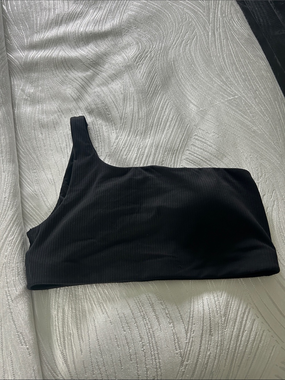 lululemon athletica Black Ribbed sport bra with cut out back strap
